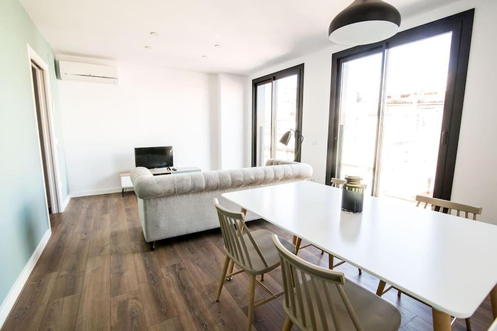 3-2 Apartamento De Diseno En El Centro De Reus Apartment ภายนอก รูปภาพ